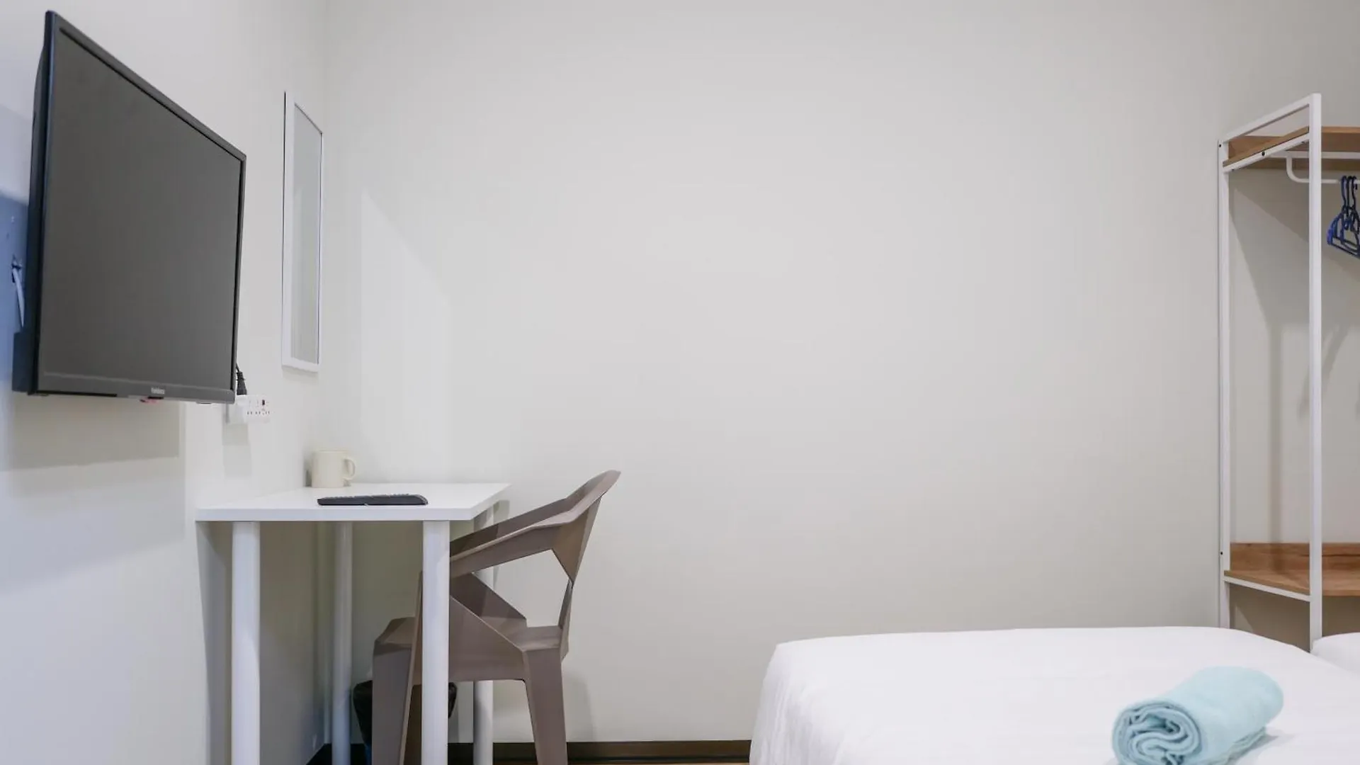 Cheerful Guesthouse #Adventist#Budgetstay George Town 0*,  Malesia